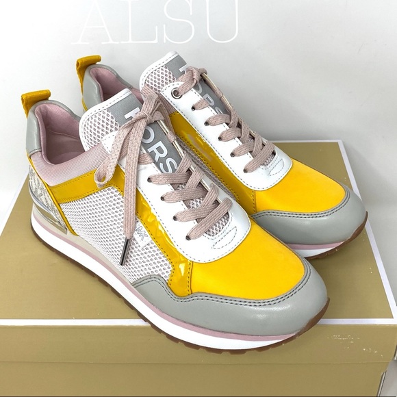 🌸SALE🌸 Michael Kors Maddy Trainer Mesh Vanilla AUTHENTIC Women Size 49R0MAFS2D - Picture 7 of 8